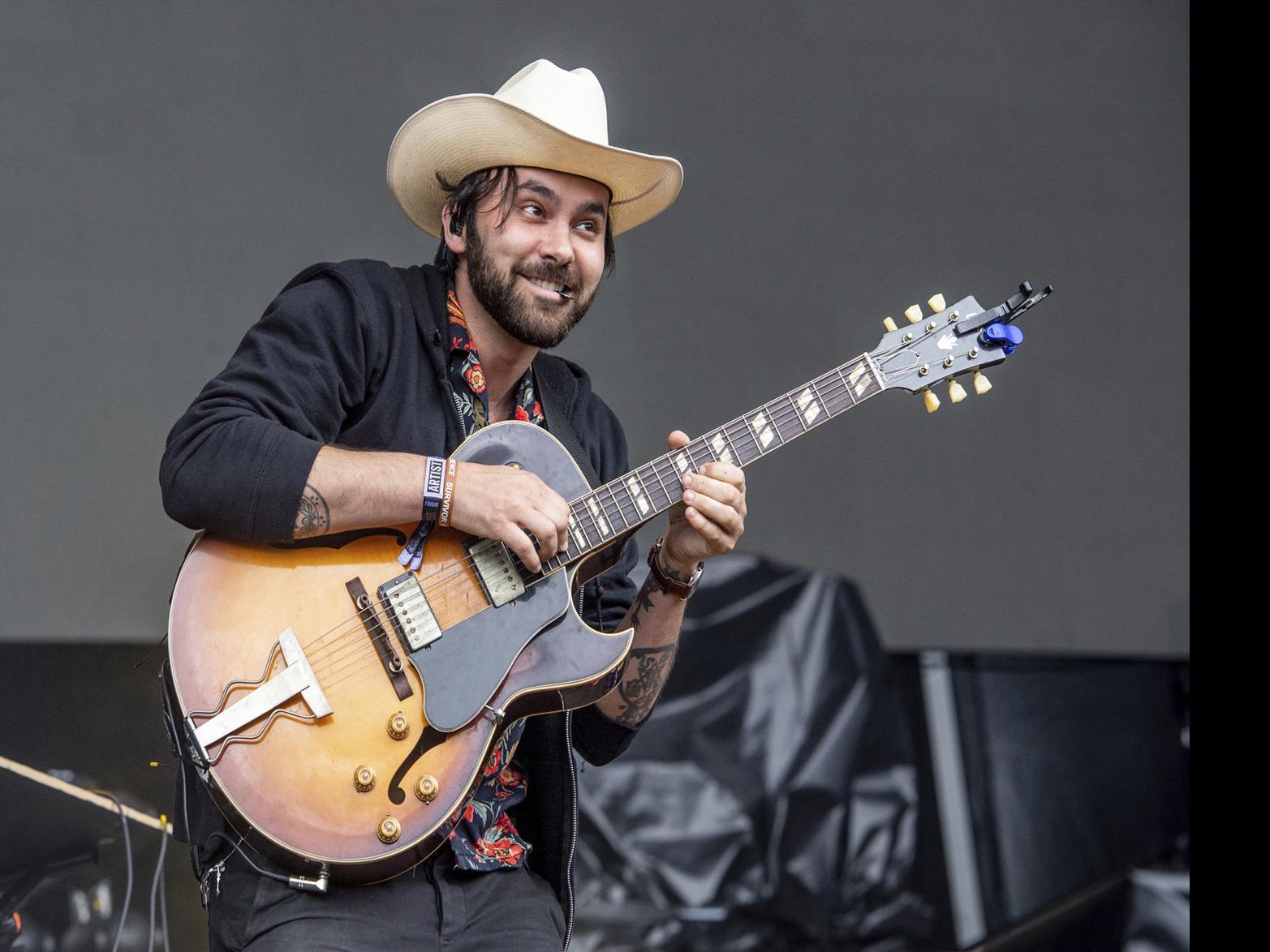 Singer Songwriter Shakey Graves Unpacks A Fresh Perspective Music Stltoday Com