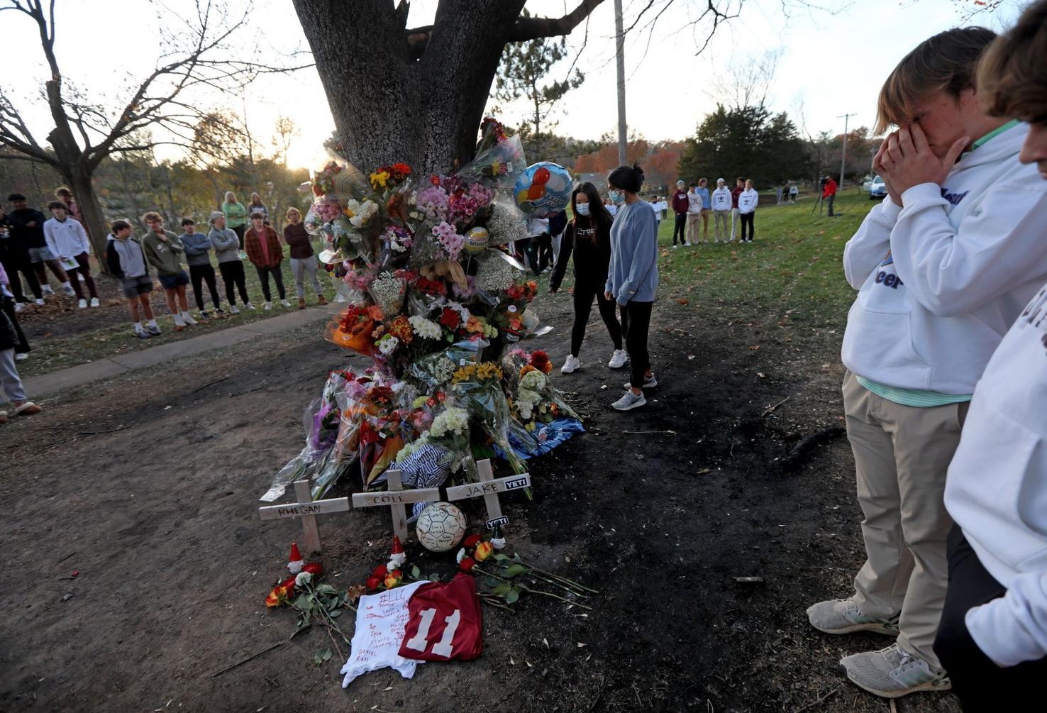 Photos Families, friends mourn three teens killed in fiery car crash