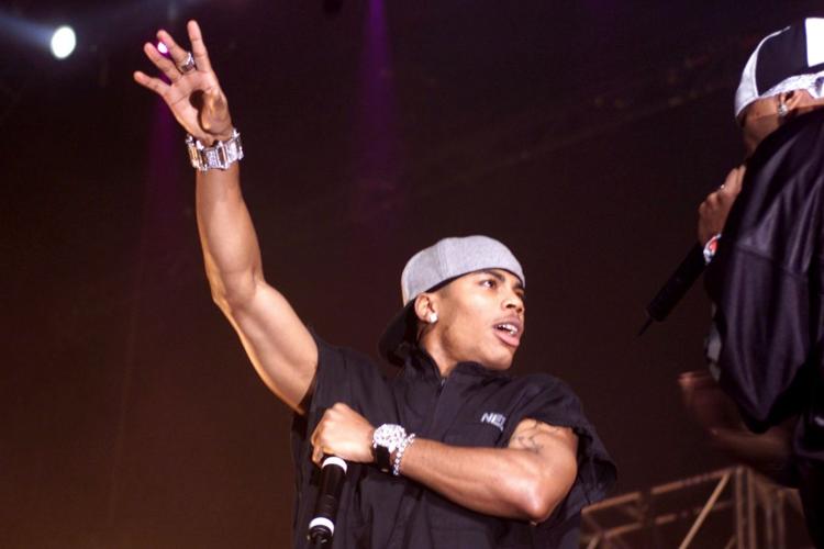 Nelly and the St. Louis Lunatics deliver bigger, glossier show than usual at Savvis Center