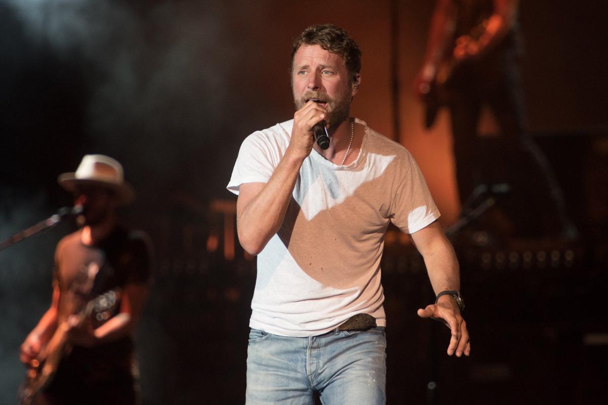 country star dierks bentley