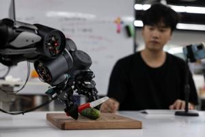 Chinese 'robot brain' startup sees ChatGPT-style breakthrough as soon as next year