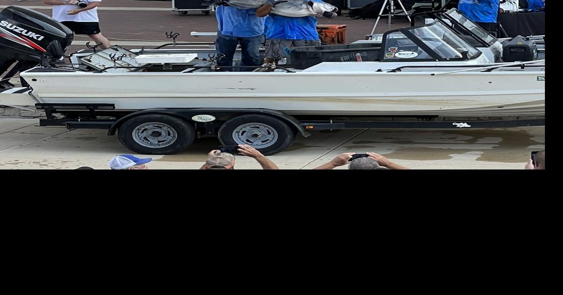 Fish story 65pound blue catfish wins Alton tournament Flipboard