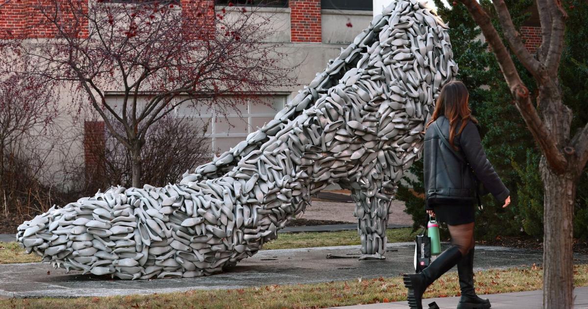 Shoe company Caleres, in Clayton, to buy luxury brand Shoe company Caleres, in Clayton, to buy luxury brand