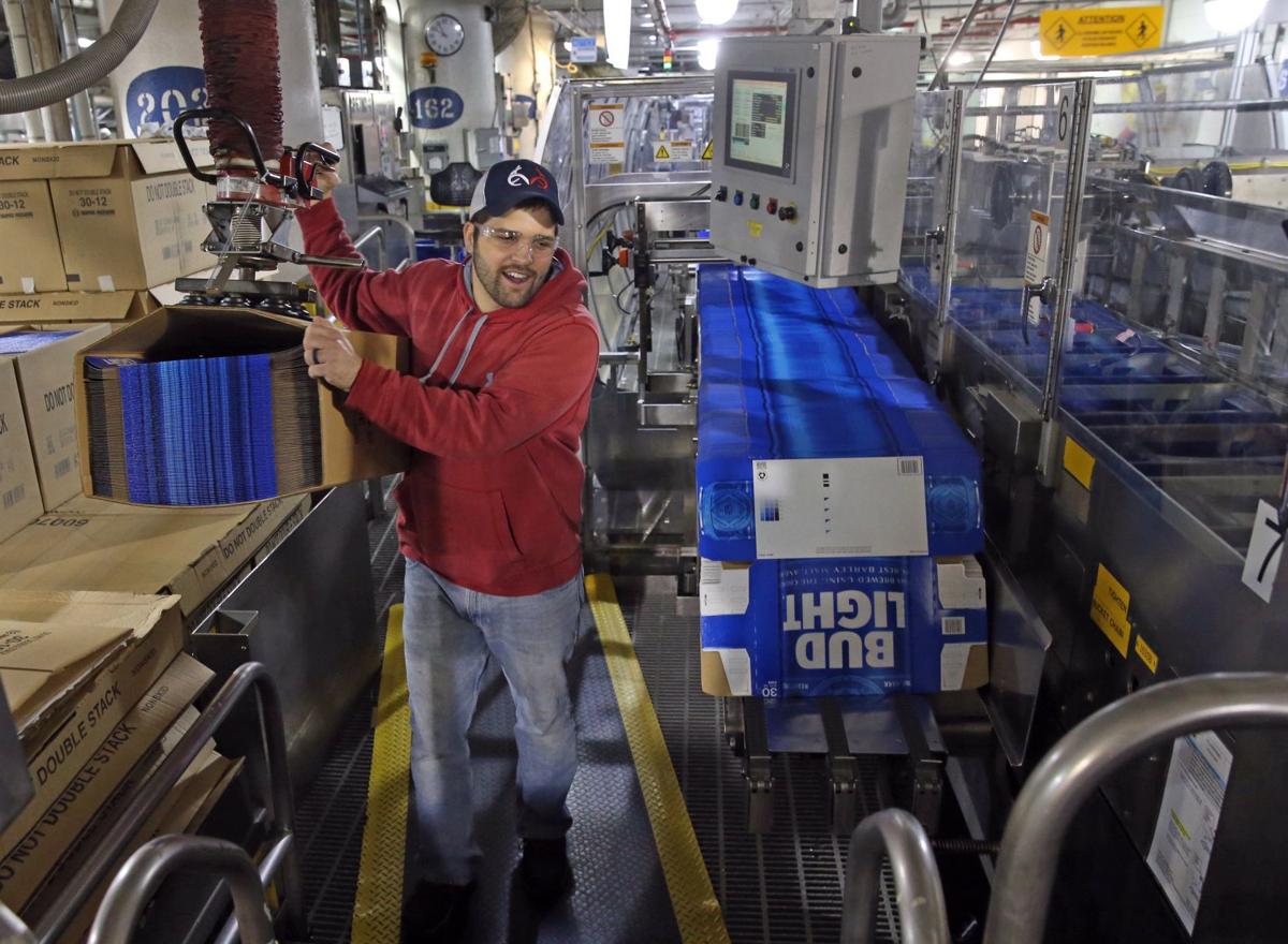 A B Turns To Super Bowl Ads To Breathe New Life Into Bud Light Budweiser Local Business Stltoday Com