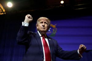 Sources: Democrats plan Trump investigations if they win House