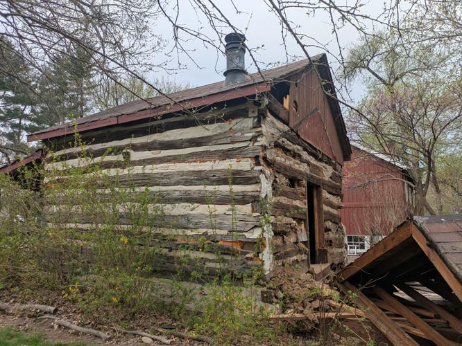 History of the Lowe-Lindemann cabin in Des Peres