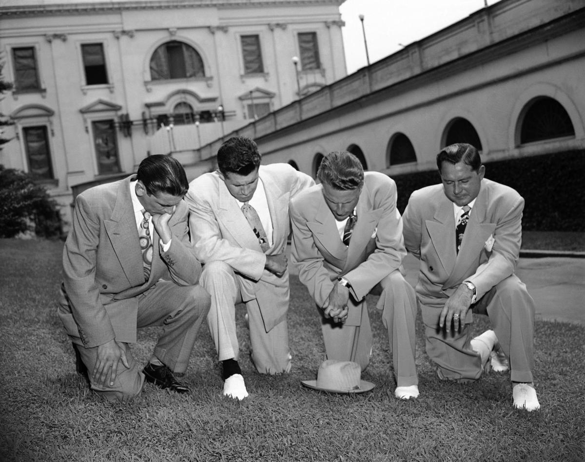 Evangelist Billy Graham Kneeling Prayer