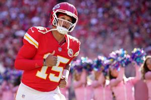 FOOTBALL-NFL-KC-LAC/