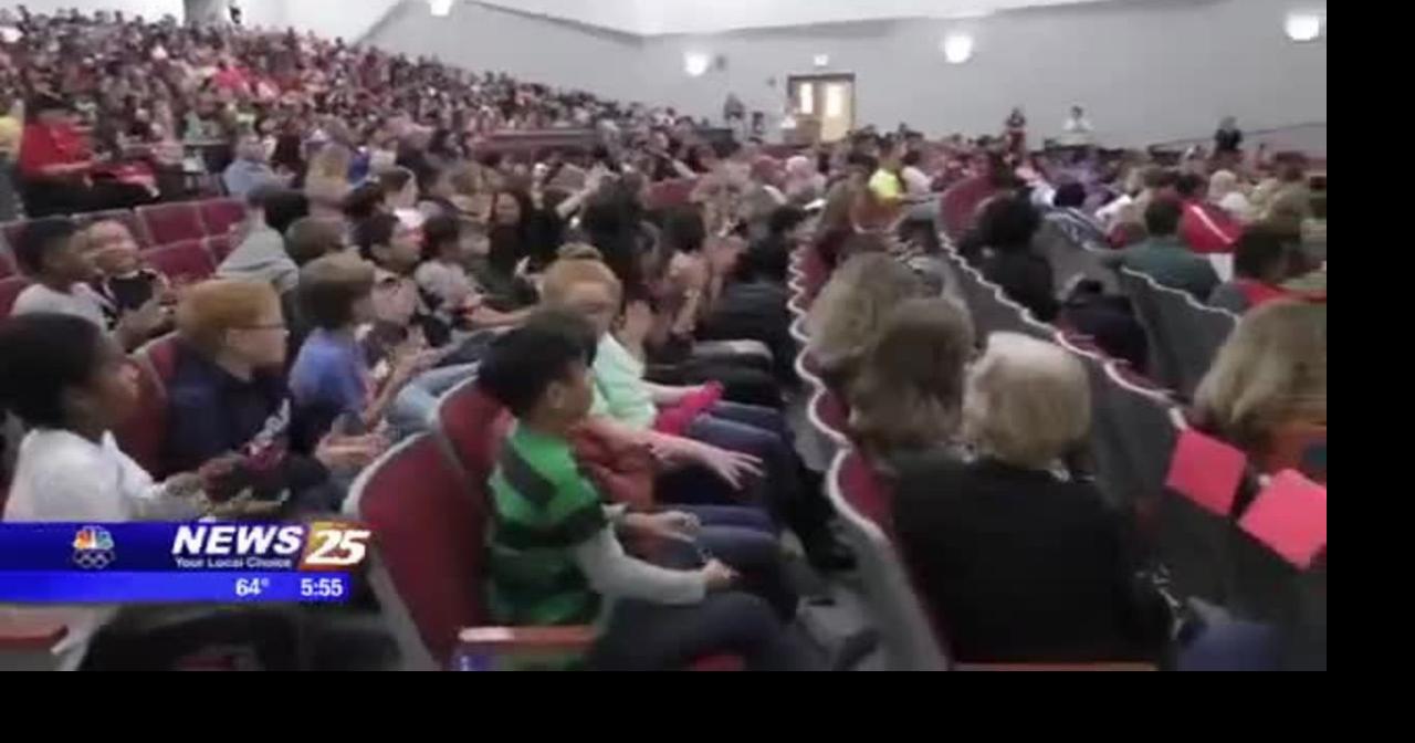 Biloxi Upper Elementary students salute the military
