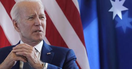Poll Biden gets low ratings on economy guns immigration Poll Biden gets low ratings on economy guns immigration