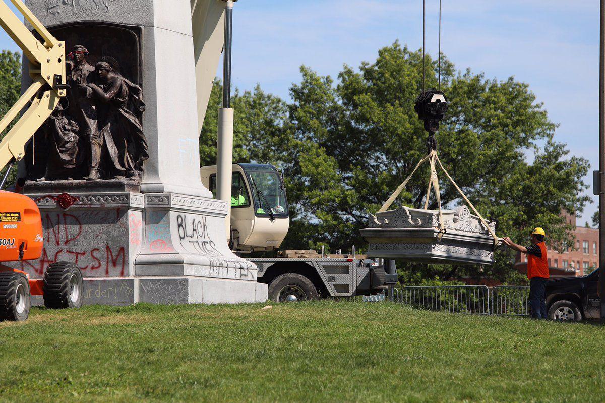 Debate over Confederate monument goes beyond issues of bravery, slavery