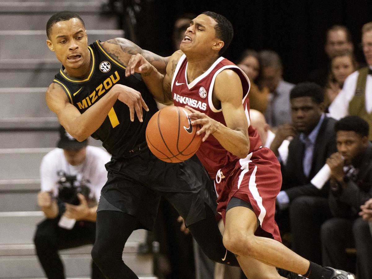 Mizzou hangs on, edges Razorbacks in thriller | Mizzou ...