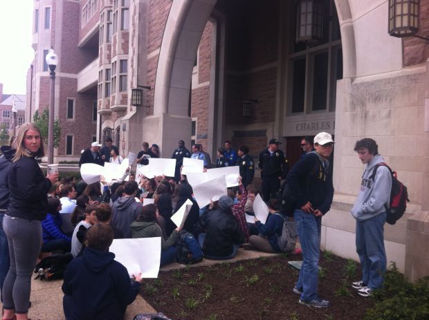 Washington U students arrested after coal protest