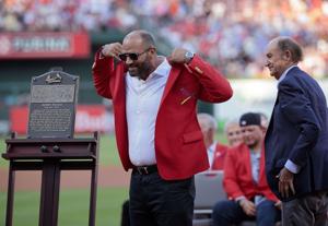 Pujols, Molina inducted into St. Louis Cardinals Hall of Fame
