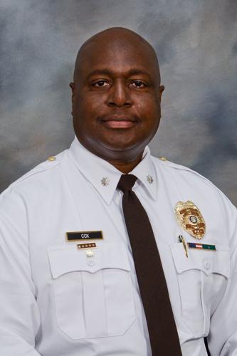 �����Ӱ�ԭ�� County Police Chief Juan Cox