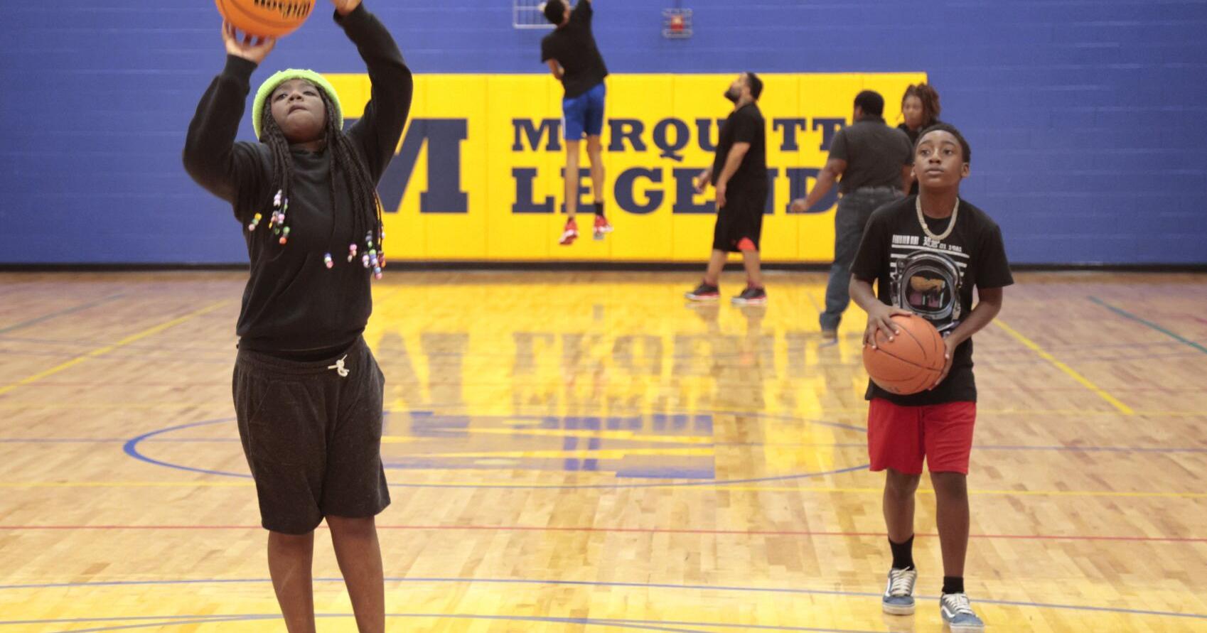 St. Louis expands rec center hours to combat teen violence. But the teens don't show. - Vimarsana News