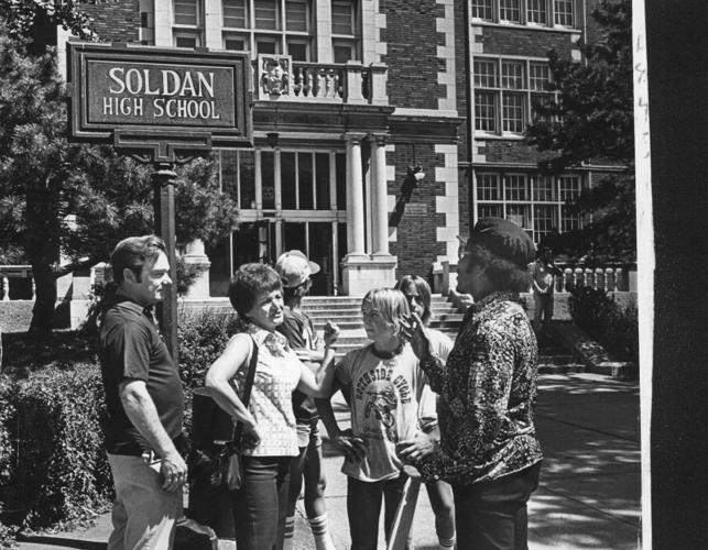 School busing in the St. Louis area