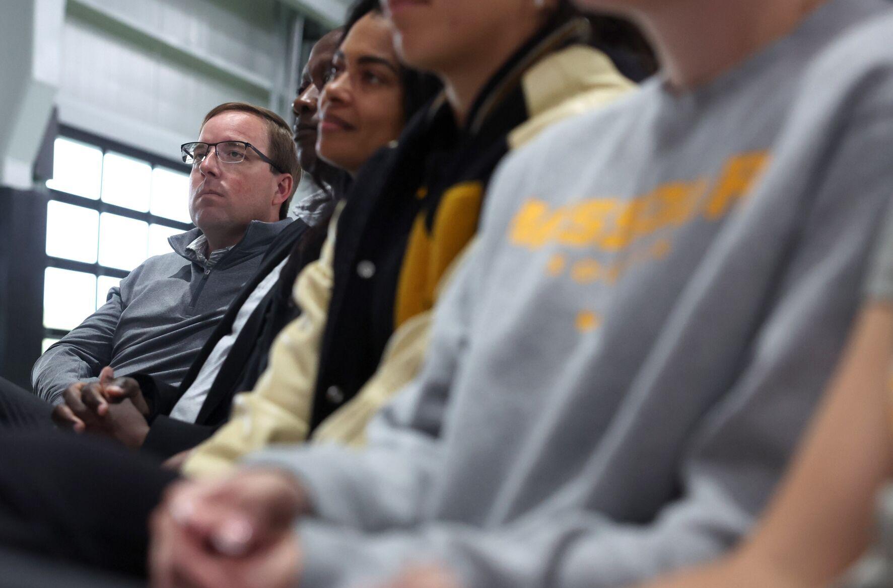 Mizzou football adds 2 more recruits with 2 key targets' commitments on the horizon