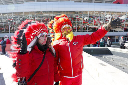 Cards' Helsley, a member of Cherokee Nation, calls 'chop' chant