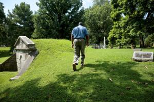The ‘glue’ of Bellefontaine Cemetery: Demetrius Bryant