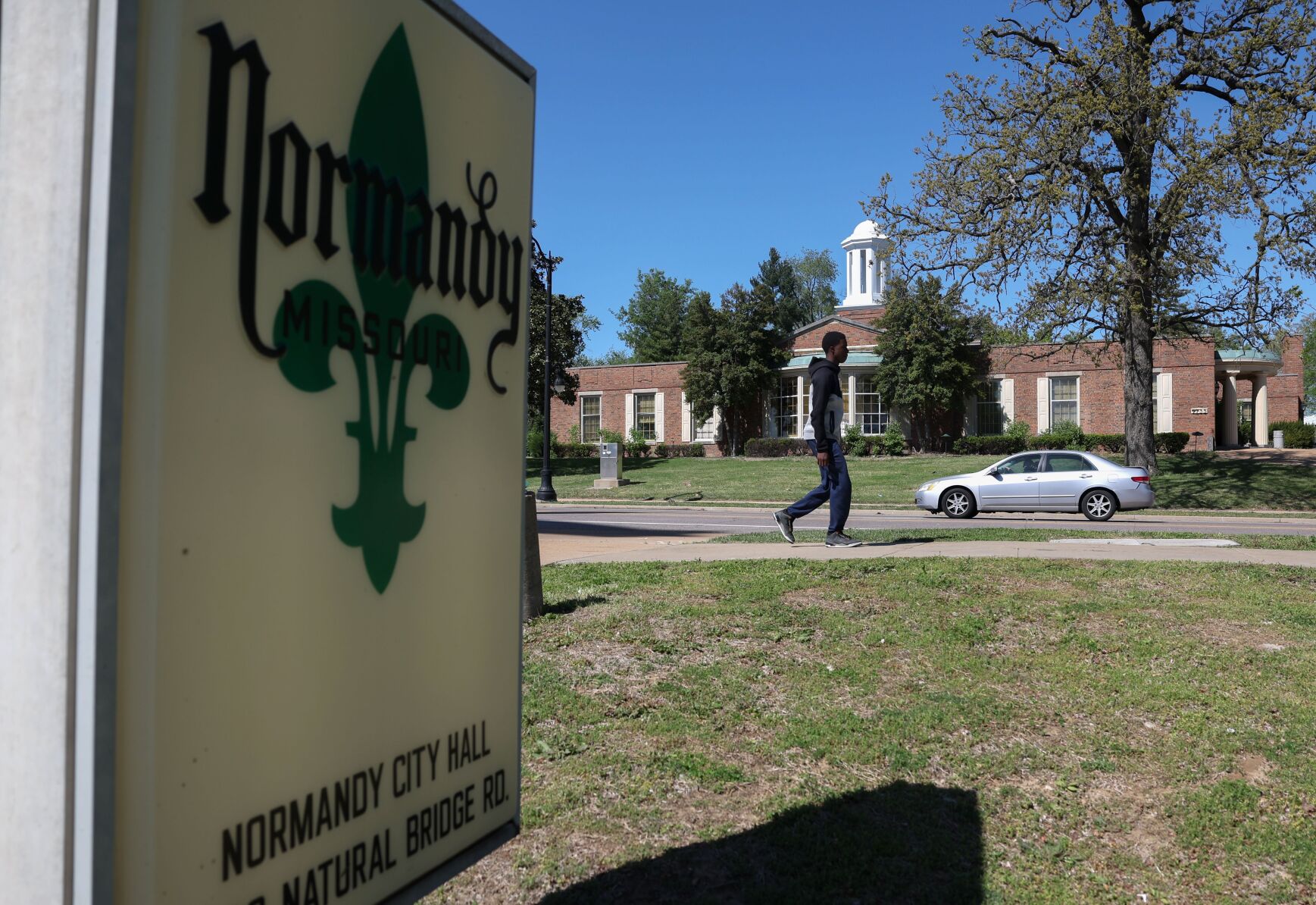 Normandy city hall