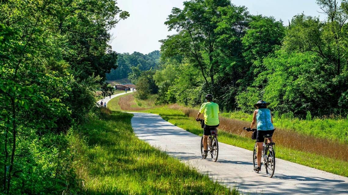 Rock Island Rail Trail - KC Hiker