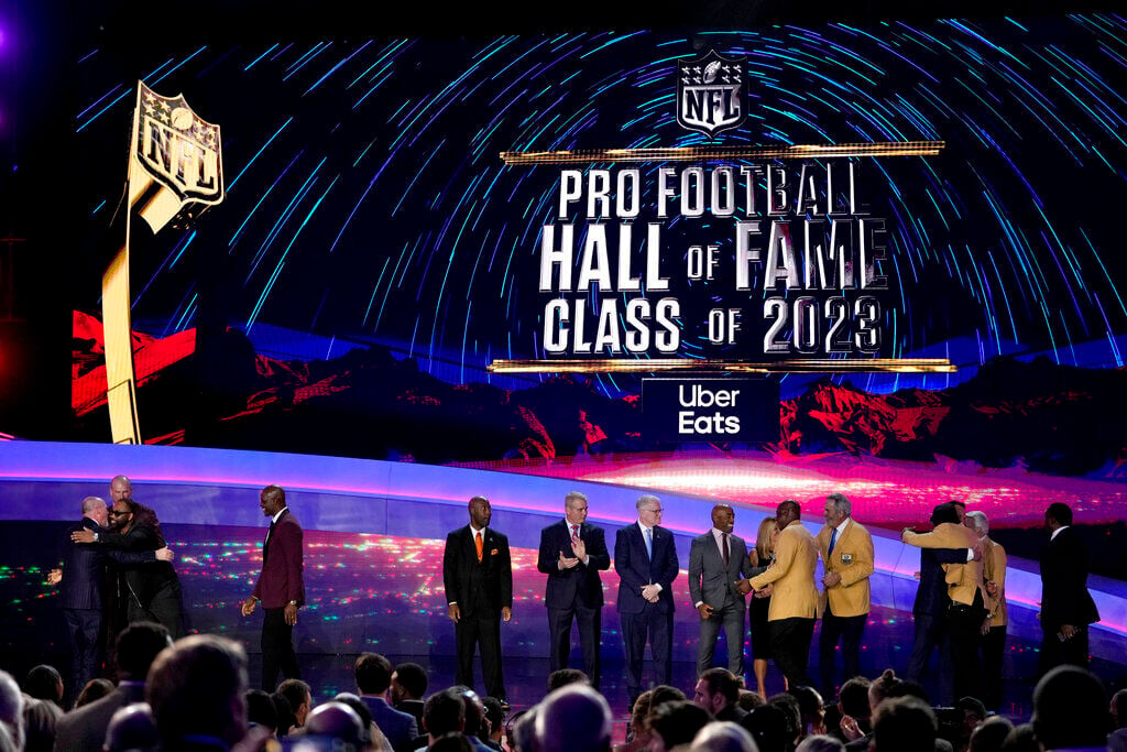 Thomas, Revis Headline New Pro Football Hall Of Fame Class