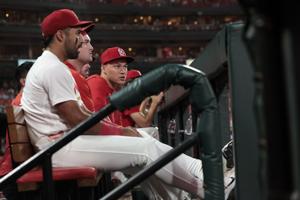 Cardinals kick off series against the Giants