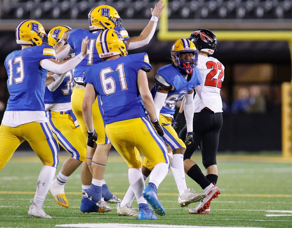 Class 5 football state championship Francis Howell 49, Fort Osage 21