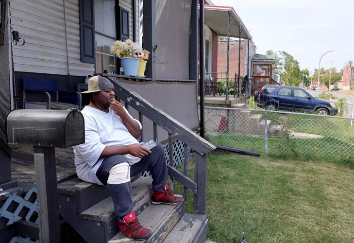 Vacant buildings in 51 tornado path hinder clean up