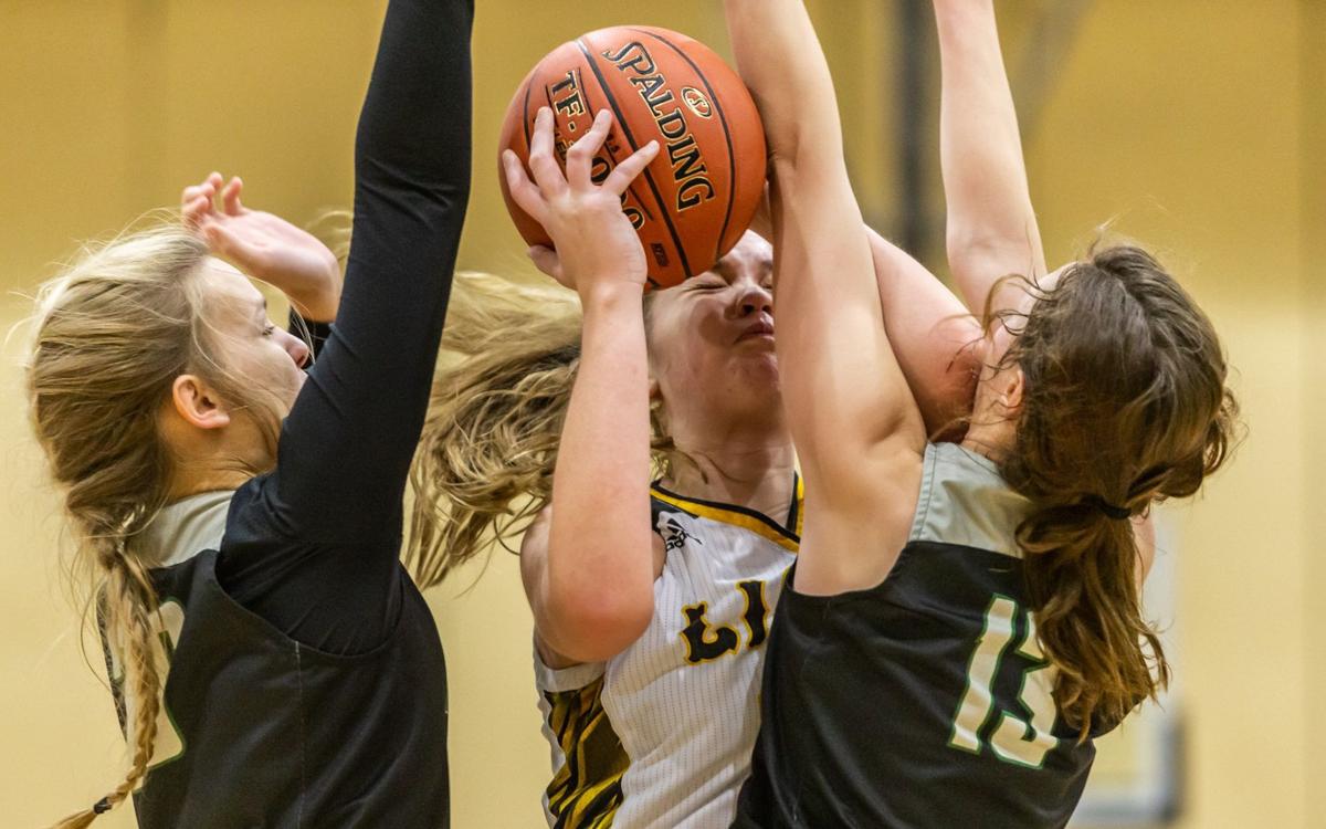 Behan switches gears, helps Fort Zumwalt East knock off rival North