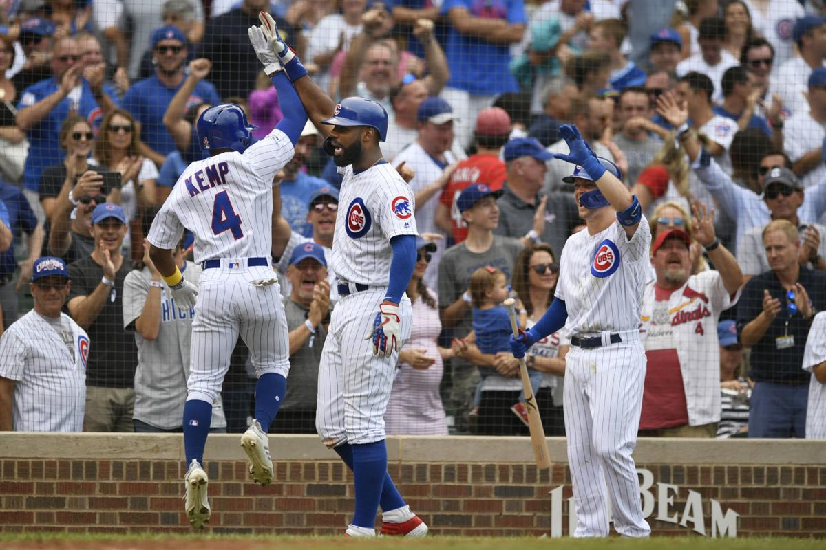 Cubs' Willson Contreras homers on sore ankle: 'His pain tolerance