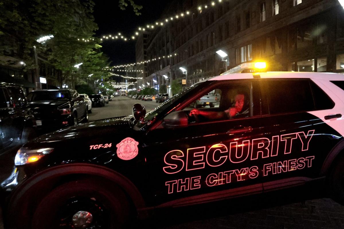 Parts of Washingotn Avenue still closed to vehicle on weekends