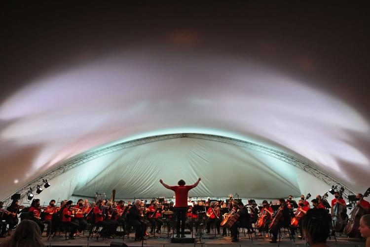 SLSO draws hundreds for annual free Art Hill concert