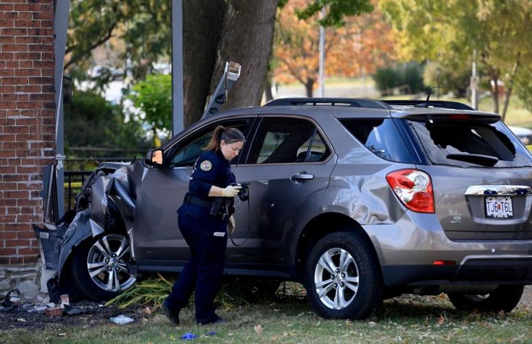 One woman killed, another injured in Carondelet neighborhood