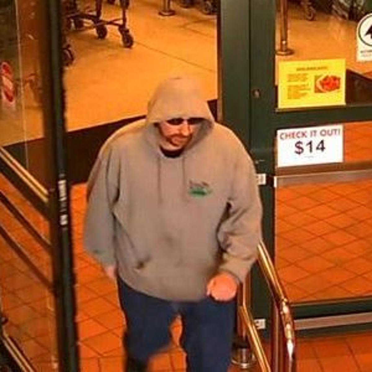 attempted us bank robbery st louis year-old in custody following robbery at US Bank