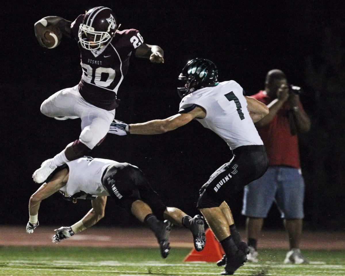 De Smet comes up short in thrlling season opener versus Rock Bridge