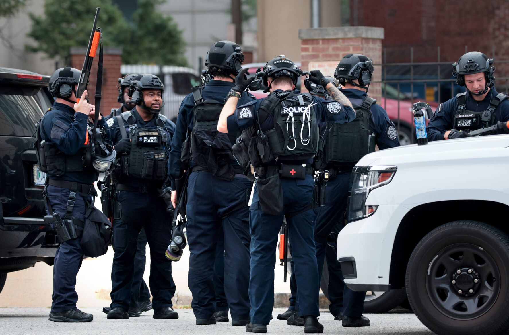 Hostage held inside city jail
