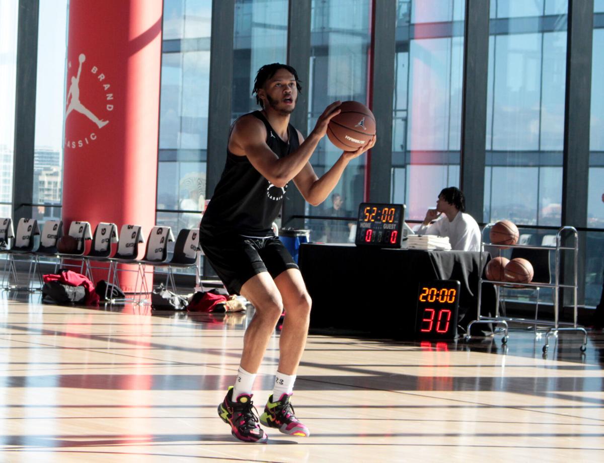 how-tim-anderson-went-from-training-jabari-parker-to-illinois-basketball-assistant-coach