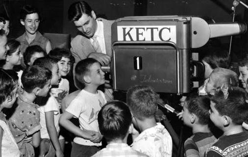 Sonny Fox in 1954, leading a tour of the KETC (Channel 9) studios.
