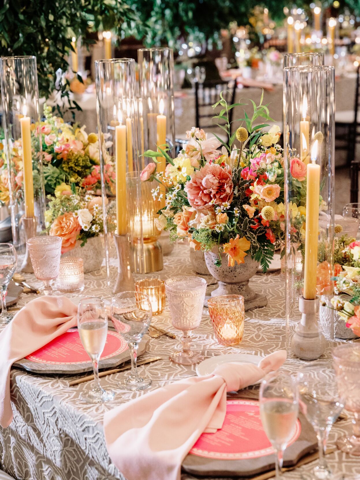 St. Louis wedding planner talks trending summer colors for your big day