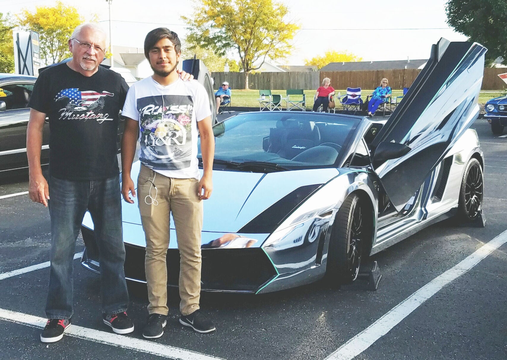 stltoday.com - Bruce Kunz - This Lamborghini was wrapped in mirror film