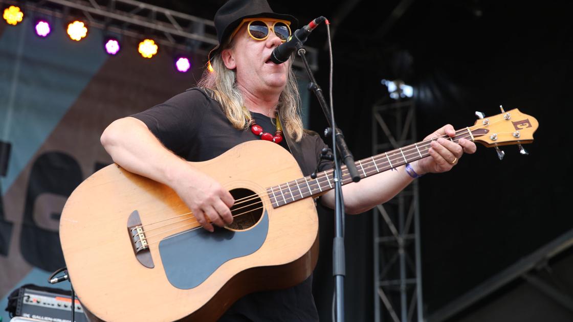 Violent Femmes X Heading To The Pageant The Blender Stltoday Com