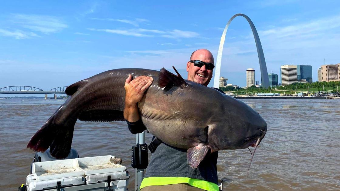 Man Who Catches 112 Pound Catfish Says St Louis Is A Magical