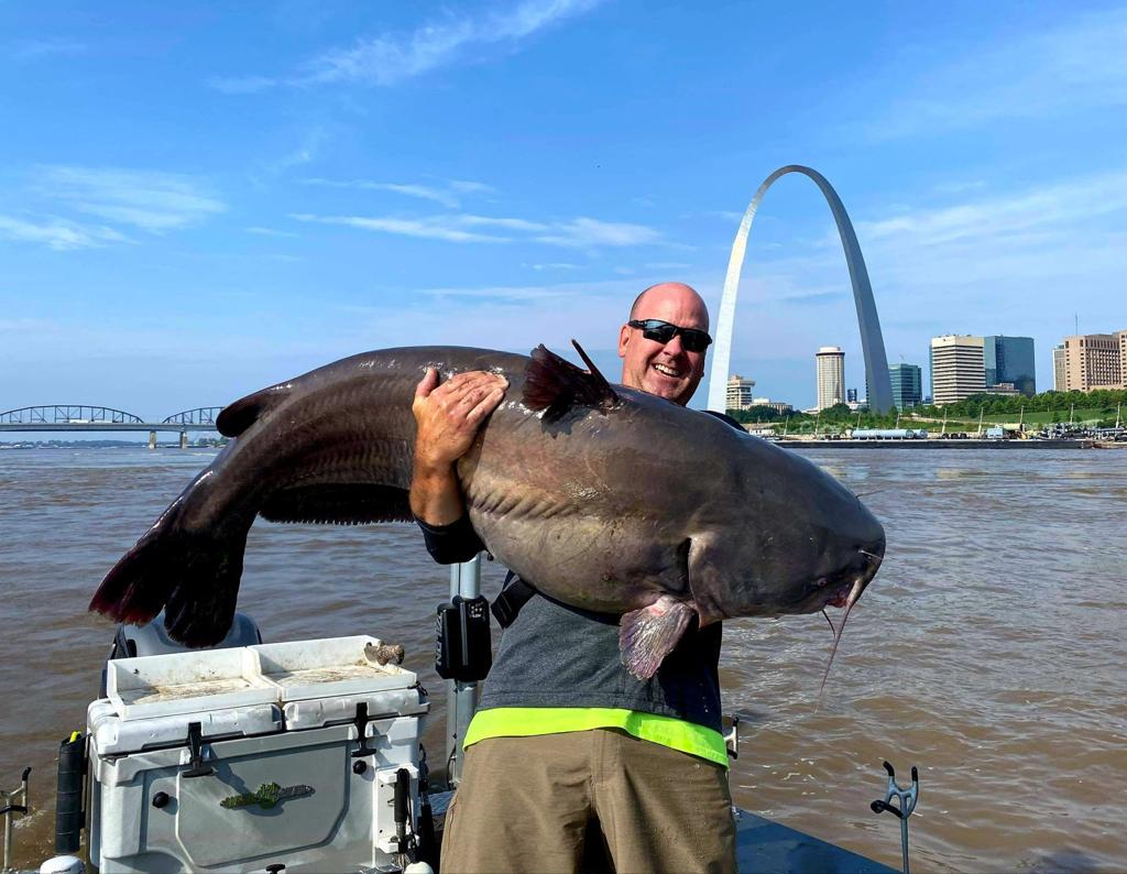 Man Who Catches 112 Pound Catfish Says St Louis Is A Magical