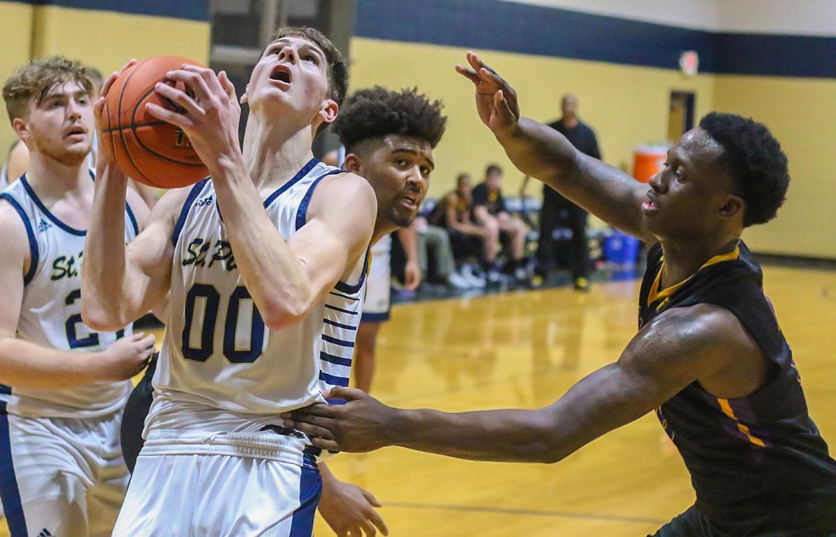 Naeger Cook Lead St Pius X To Victory Over Brentwood Boys