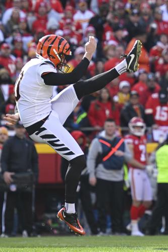 Hochman: As Super Bowl-bound Cincinnati channels 2019 St. Louis, Bengals'  Huber is hometown hero like Blues' Maroon