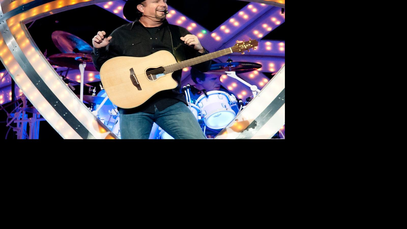 iParty Garth Brooks returns to St. Louis Multimedia