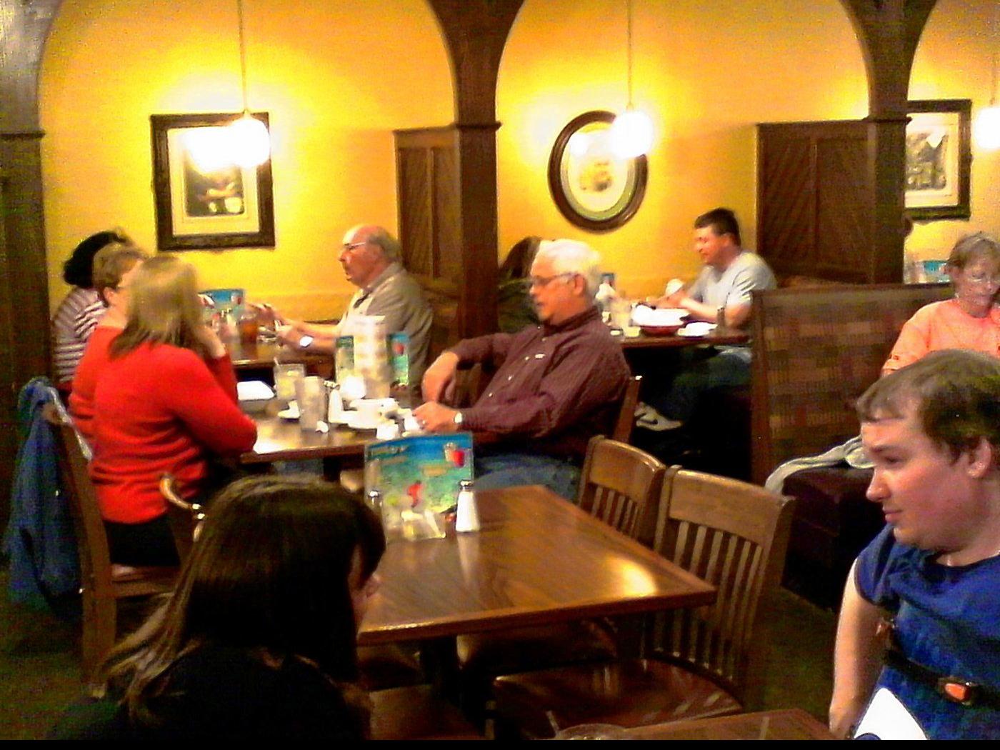 Ravanelli S Opens Third Location Local Illinois News Stltoday Com