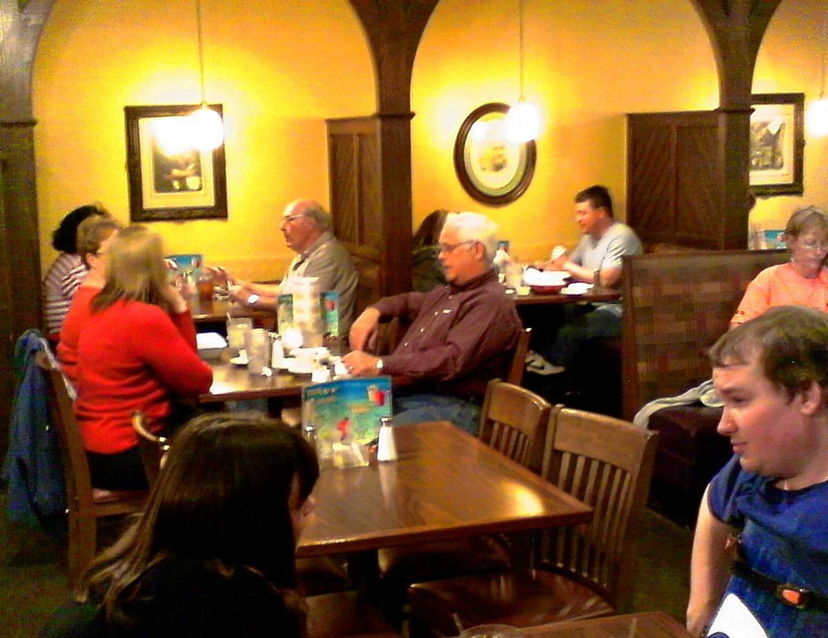 Ravanelli S Opens Third Location Local Illinois News Stltoday Com